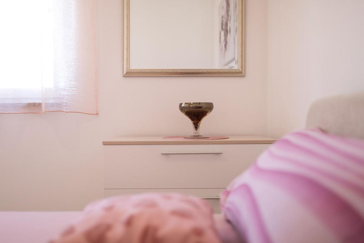Apartment Oleander Пунат Экстерьер фото